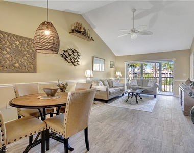 3062 Sandpiper Bay Circle - Photo Thumbnail 2