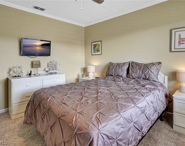 3062 Sandpiper Bay Circle - Photo Thumbnail 18