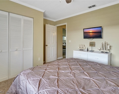 3062 Sandpiper Bay Circle - Photo Thumbnail 19