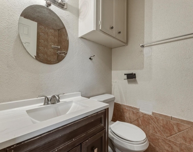 5211 Court Road - Photo Thumbnail 24