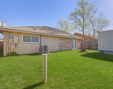 5211 Court Road - Photo Thumbnail 27
