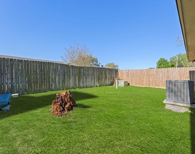5211 Court Road - Photo Thumbnail 32