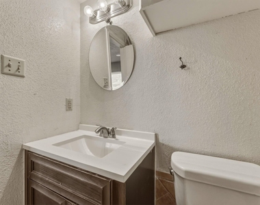 5211 Court Road - Photo Thumbnail 25