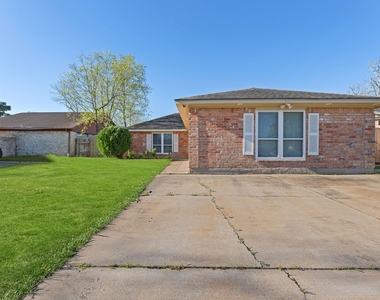 5211 Court Road - Photo Thumbnail 28