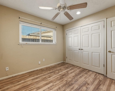 5211 Court Road - Photo Thumbnail 17