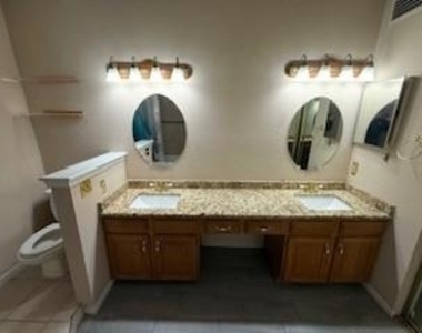2610 Encina Dr - Photo Thumbnail 4