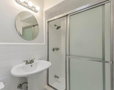 815 S Ripple Creek Drive - Photo Thumbnail 8