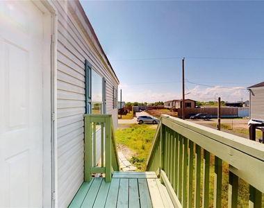 435 16th Street - Photo Thumbnail 5