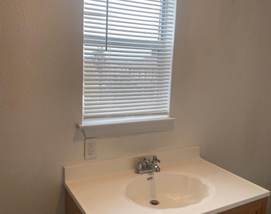 16712 Fletcher Christian Road - Photo Thumbnail 21