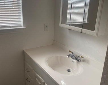 16712 Fletcher Christian Road - Photo Thumbnail 15