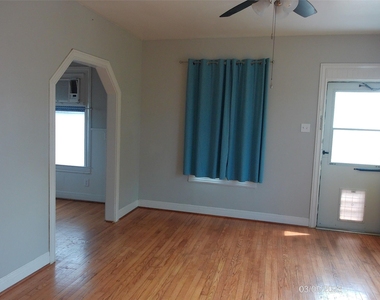 4619 Avenue S Alley S - Photo Thumbnail 7