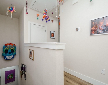 1504 Evelyn Street - Photo Thumbnail 8