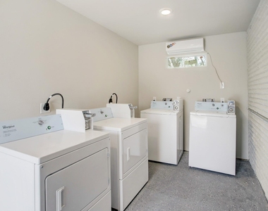 3448 Elgin Street - Photo Thumbnail 7