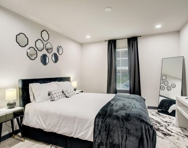 3448 Elgin Street - Photo Thumbnail 3