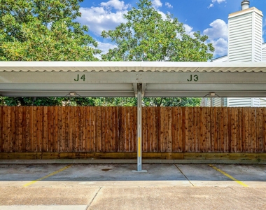 1881 Bering Drive - Photo Thumbnail 36