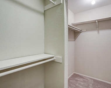 1881 Bering Drive - Photo Thumbnail 29