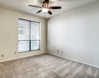 1881 Bering Drive - Photo Thumbnail 24
