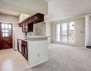 1881 Bering Drive - Photo Thumbnail 20