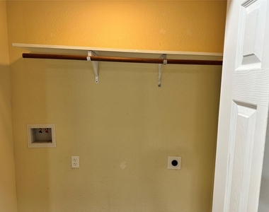 6911 Bauman Road - Photo Thumbnail 16