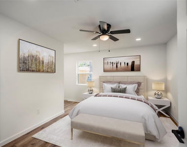 3923 Alsace Street - Photo Thumbnail 12