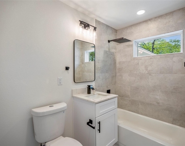 3923 Alsace Street - Photo Thumbnail 23