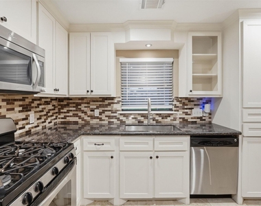 4406 Marlborough Drive - Photo Thumbnail 10