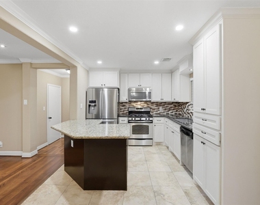 4406 Marlborough Drive - Photo Thumbnail 8