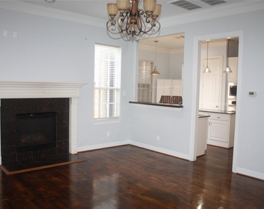 3206 E Park At Beverly Hills - Photo Thumbnail 8