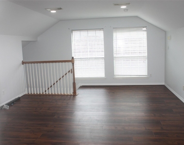 3206 E Park At Beverly Hills - Photo Thumbnail 30