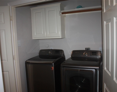3206 E Park At Beverly Hills - Photo Thumbnail 27