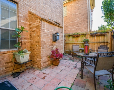 3206 E Park At Beverly Hills - Photo Thumbnail 33