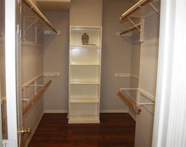 3206 E Park At Beverly Hills - Photo Thumbnail 20