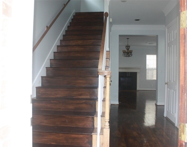 3206 E Park At Beverly Hills - Photo Thumbnail 2
