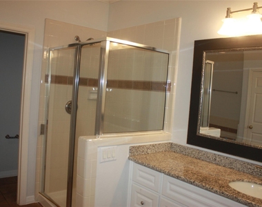3206 E Park At Beverly Hills - Photo Thumbnail 19