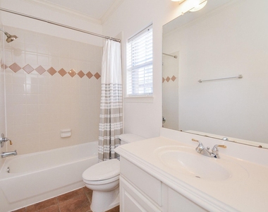 3206 E Park At Beverly Hills - Photo Thumbnail 23