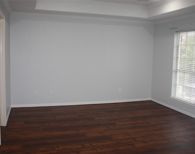 3206 E Park At Beverly Hills - Photo Thumbnail 18