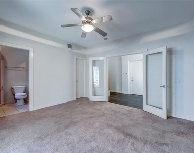 1729 Reinerman Street - Photo Thumbnail 6