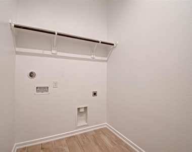 315 N Spotted Fern Drive - Photo Thumbnail 21