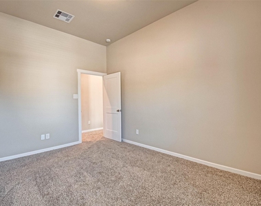 315 N Spotted Fern Drive - Photo Thumbnail 33