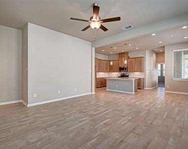 315 N Spotted Fern Drive - Photo Thumbnail 7