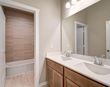 315 N Spotted Fern Drive - Photo Thumbnail 35