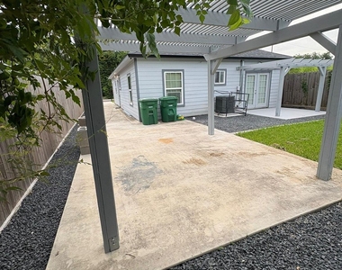 3234 Berry Street - Photo Thumbnail 35