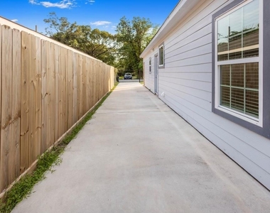3234 Berry Street - Photo Thumbnail 30