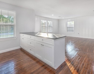 3234 Berry Street - Photo Thumbnail 10