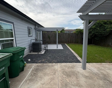 3234 Berry Street - Photo Thumbnail 31