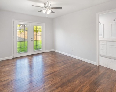 3234 Berry Street - Photo Thumbnail 21