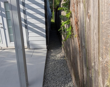 3234 Berry Street - Photo Thumbnail 29