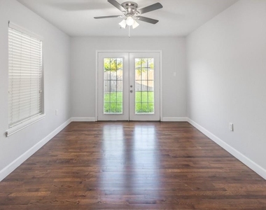 3234 Berry Street - Photo Thumbnail 22
