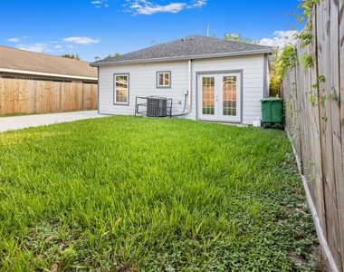 3234 Berry Street - Photo Thumbnail 28