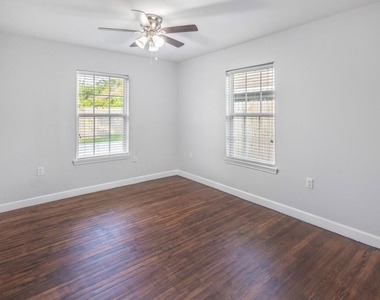 3234 Berry Street - Photo Thumbnail 18